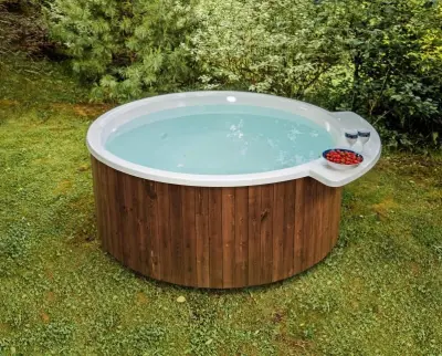 Купель композитная с деревянной отделкой, металлокаркасом и ступенями HomeLake Купель композитная с деревянной отделкой, металлокаркасом и ступенями HomeLake