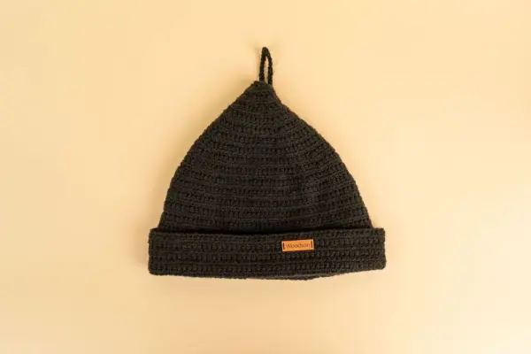 Шапка вязаная для бани Woodson Чёрный талисман